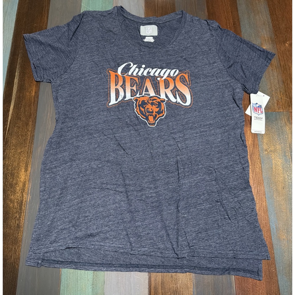 NFL Chicago Bears Women's Distressed Graphic Print T-Shirt in Navy, XL